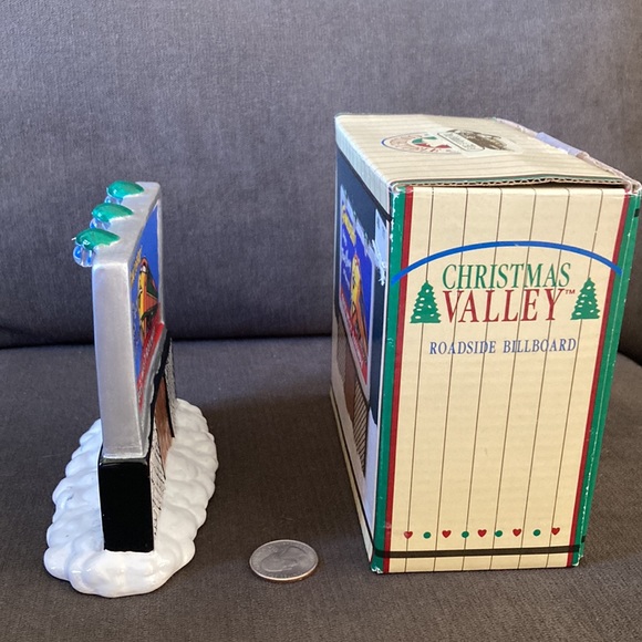 Roadside Billboard - Christmas Valley Collection-1993 (East West Railway) - Picture 6 of 7